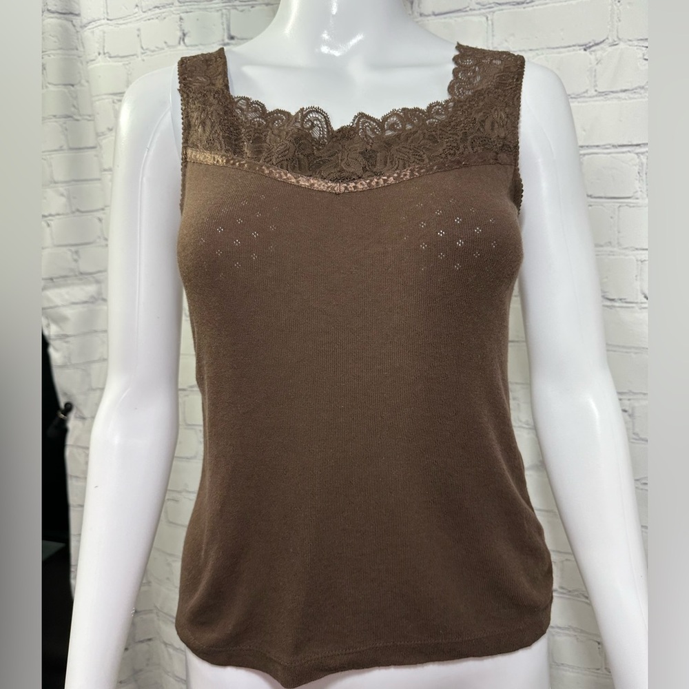 Lace tank top blouse
